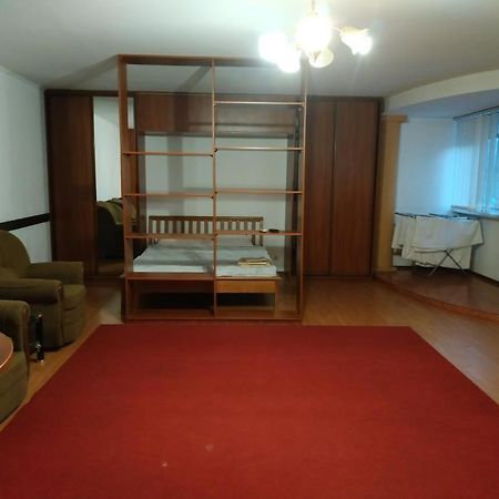 Nice Apartment Near Gulliver Kijev Kültér fotó