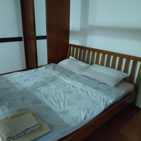 Nice Apartment Near Gulliver Kijev Kültér fotó