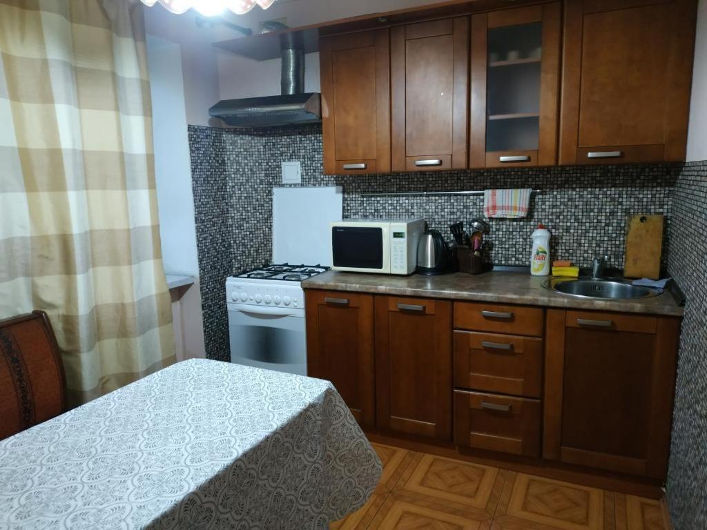 Nice Apartment Near Gulliver Kijev Kültér fotó